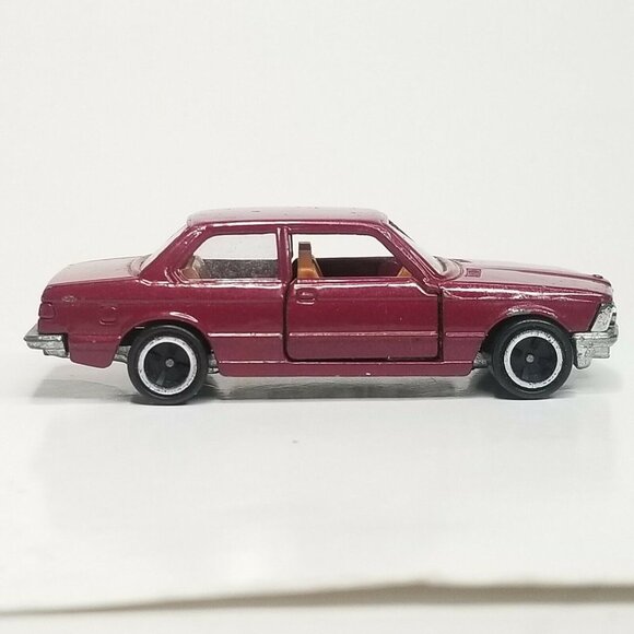 Vintage Tomica BMW 320i Diecast Toy Car Made In Japan 1/62 No. F43 Scale 1/62 - Picture 5 of 8